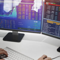 3 tips for beginners to succeed in online stock trading